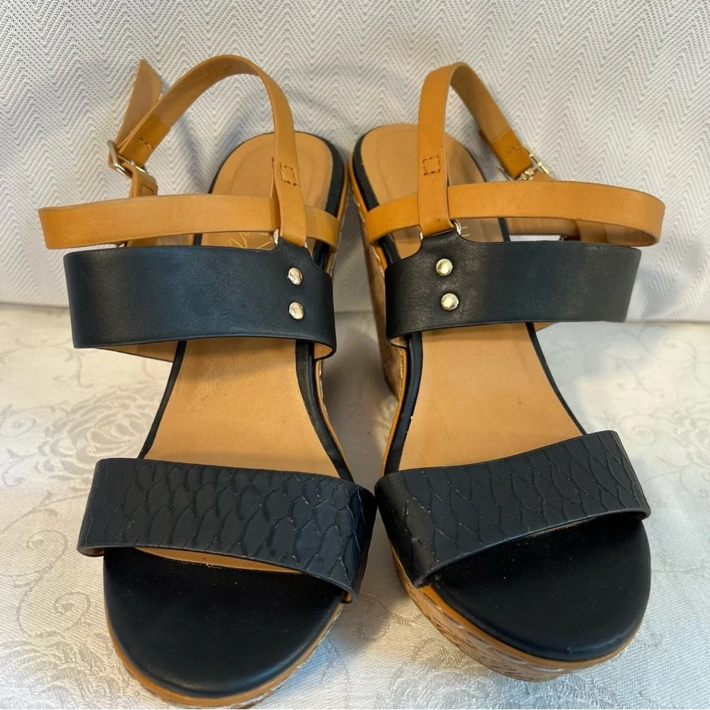 Coconuts by Matisse Black & Tan Wedge Strap Vegan Sandals 6M